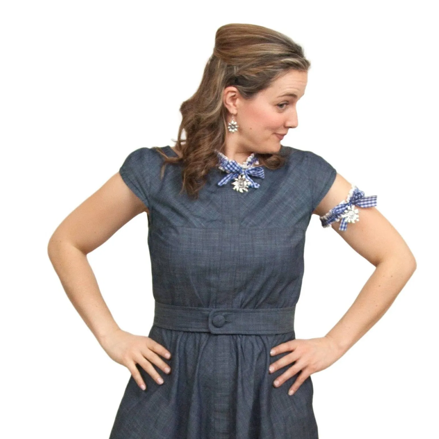 Bavarian Pattern Collar with Edelweiss Pendant
